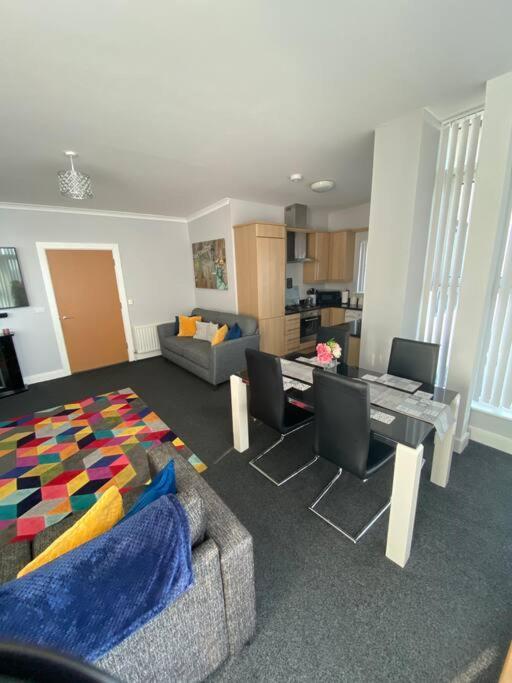 3 Bedroom Penthouse Apartment In Larne Luaran gambar